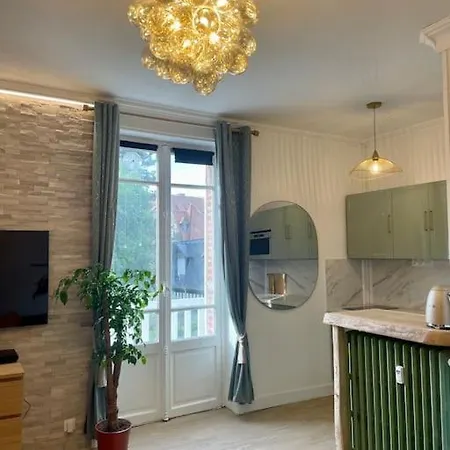 Somptueux 25m2, Balcon, Plein Centre *