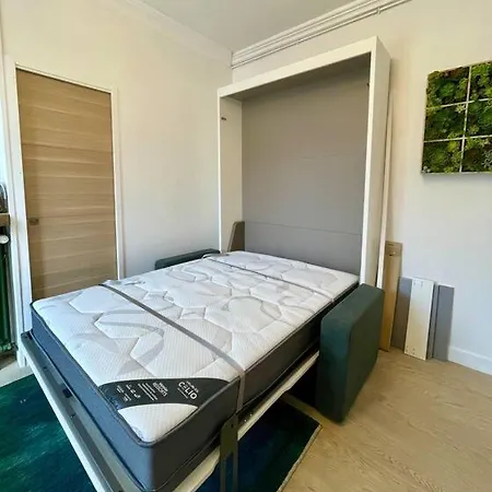 Somptueux 25m2, Balcon, Plein Centre *